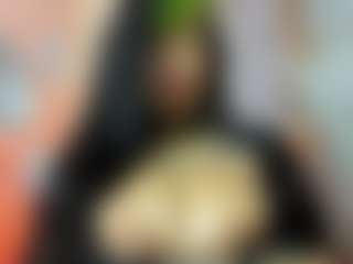 Live cam show with Nocturnapsy - Facial Piercings on Free Soda