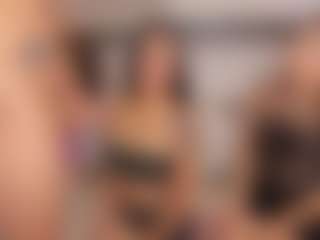 Live cam show with Orina-luxury - Shaved Pussy on Camsoda