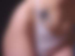 ameliamore's Live Sex Cam Show