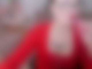 Live cam show with KamillaMoro - Middle Aged on Camming Site