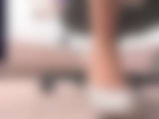 Live cam show with KamillaMoro - Green Eyes on Camming Site