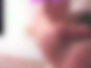 Live cam show with KamillaMoro - Green Eyes on instabang