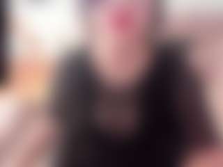 Live cam show with KamillaMoro - Cuckold on x69.live