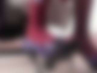 Live cam show with KamillaMoro - Blondie on CamClone
