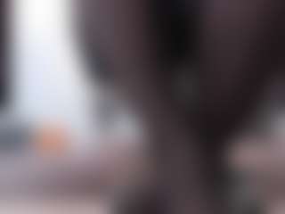 Live-Cam-Show mit KamillaMoro - Flirt MILF auf Camsoda
