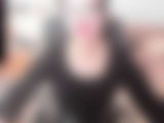 Live cam show with KamillaMoro - Smoke on Camsoda