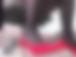 Live cam show with KamillaMoro - Middle Aged on Dare Cams