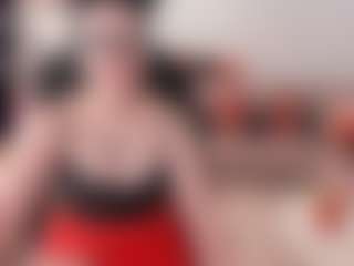 Live cam show with KamillaMoro - Middle Aged on madthumbs