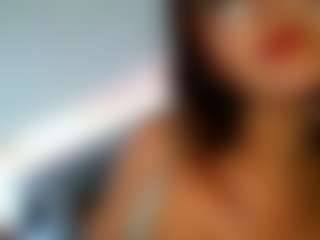 Live cam show with britishlatina - Strip on ObeyMaria