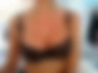 British Latina's Live Sex Cam Show