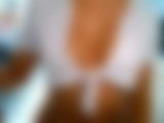 Live cam show with British Latina - Lingerie on Milfs Live