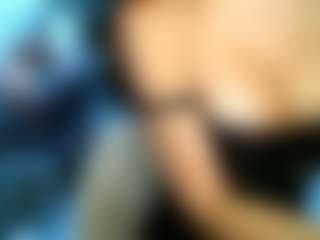 British Latina's Live Sex Cam Show