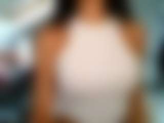 Live cam show with British Latina - Brown Eyes Big Tits on TottyGirls