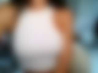 Live cam show with British Latina - Cum on CamSextacy