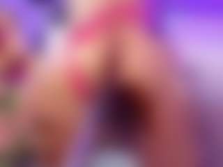 Live cam show with MelanyHolsen - Dp on TeamSkeetLive