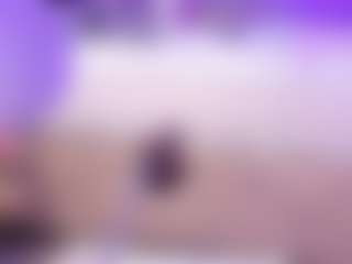 Live cam show with MelanyHolsen - Flat Chested on instabang