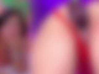 Live cam show with MelanyHolsen - Cute on CamwithHer