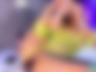 Live cam show with MelanyHolsen - Cowgirl on livesuperchat.net