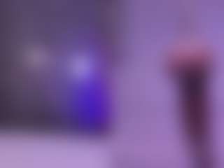 Live cam show with MelanyHolsen - Full Nudity on Camiplay Live