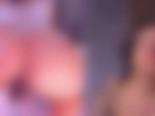 Live cam show with MelanyHolsen - Striptease on Dare Cams
