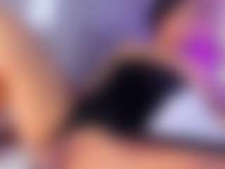 MelanyHolsen's Live Sex Cam Show