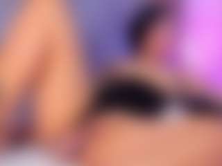 Live cam show with MelanyHolsen - Skinny White on madthumbs | colombia