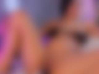 Live cam show with MelanyHolsen - Full Nudity on madthumbs
