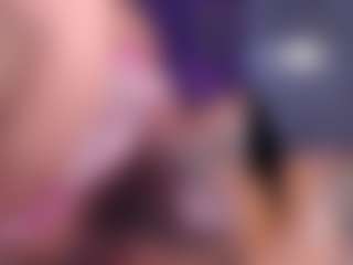 Live cam show with MelanyHolsen - Young Adult on Dare Cams