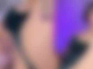MelanyHolsen's Live Sex Cam Show