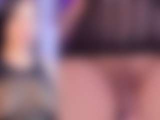 MelanyHolsen's Live Sex Cam Show