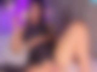 Live cam show with MelanyHolsen - White Teen (18+) on StripNow | colombia