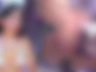 Live cam show with MelanyHolsen - Flashing on nudelive.tv