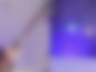 Pokaz na żywo z MelanyHolsen - Anal Teen (18+) na Camsoda