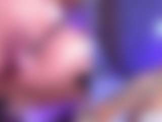 MelanyHolsen's Live Sex Cam Show
