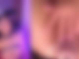 MelanyHolsen's Live Sex Cam Show