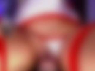 Live cam show with MelanyHolsen - Drinking on CamClone