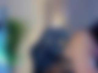 Live cam show with Orianasmith1 - Tease on Dolls Live