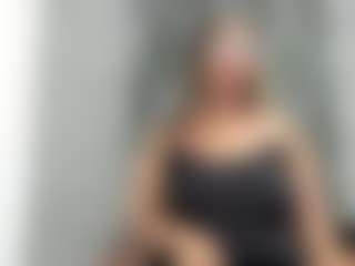 Live cam show with Ambarthxxx - Ebony HD on CamwithHer