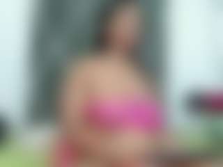 Live cam show with Ambarthxxx - Oil on Camsoda