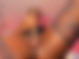 Live cam show with brandi-ross - Brown Hair on CamwithHer