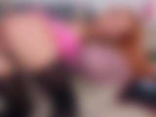 Live cam show with LanaReals - Striptease on Camsoda