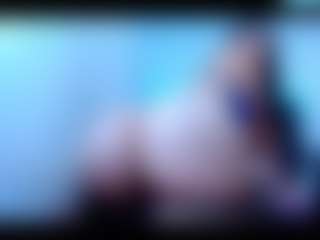 Live cam show with marianBigtits - Green Eyes on MyBangCams