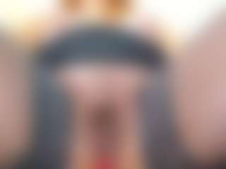 Live cam show with MsHairyQ - Hairy on CamwithHer