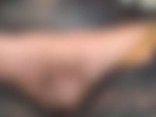 Live cam show with MsHairyQ - Hairy Pussy Toys on eurowanks.com