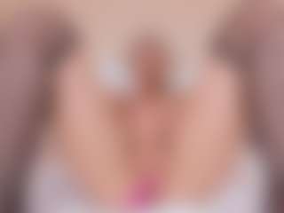 Live cam show with NahimiThompson - Teen (18+) on Stripli.com