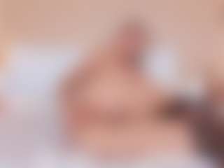 Live cam show with NahimiThompson - Green Eyes on instabang