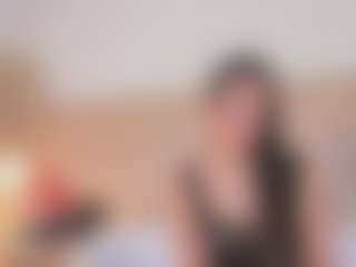 Live cam show with NahimiThompson - Blonde Hair on Latina Girls