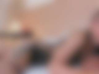 Live cam show with NahimiThompson - Handjob on StripNow
