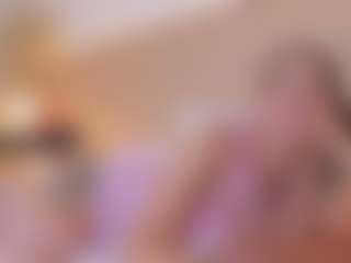 Live cam show with NahimiThompson - Deepthroat on SxyPornLive