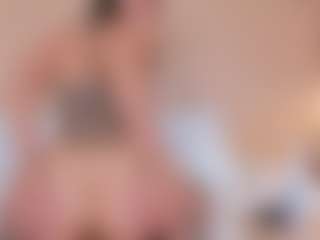 Live cam show with NahimiThompson - Public on livesexfox.com